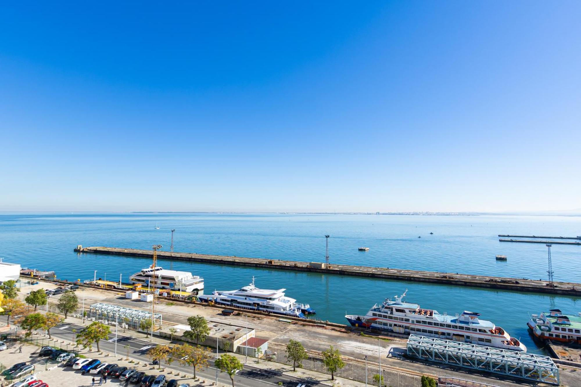 Cacilhas Riverview! Almada Eksteriør bilde